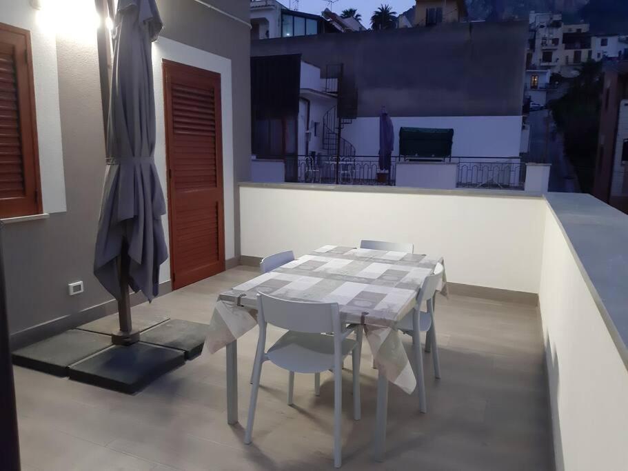 קאסטלמארה דל גולפו A 2 Passi Dal Castello ,Appartamento Con Veranda מראה חיצוני תמונה